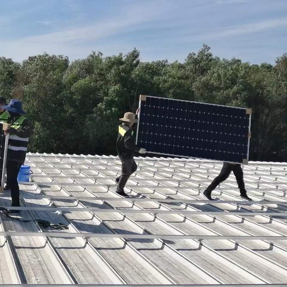 Mükemmel fiyat Bifacial 530 w 182mm 132 adet yarım hücre güneş paneli güneş panelleri ev kullanımı güneş paneli 510 w 520 w