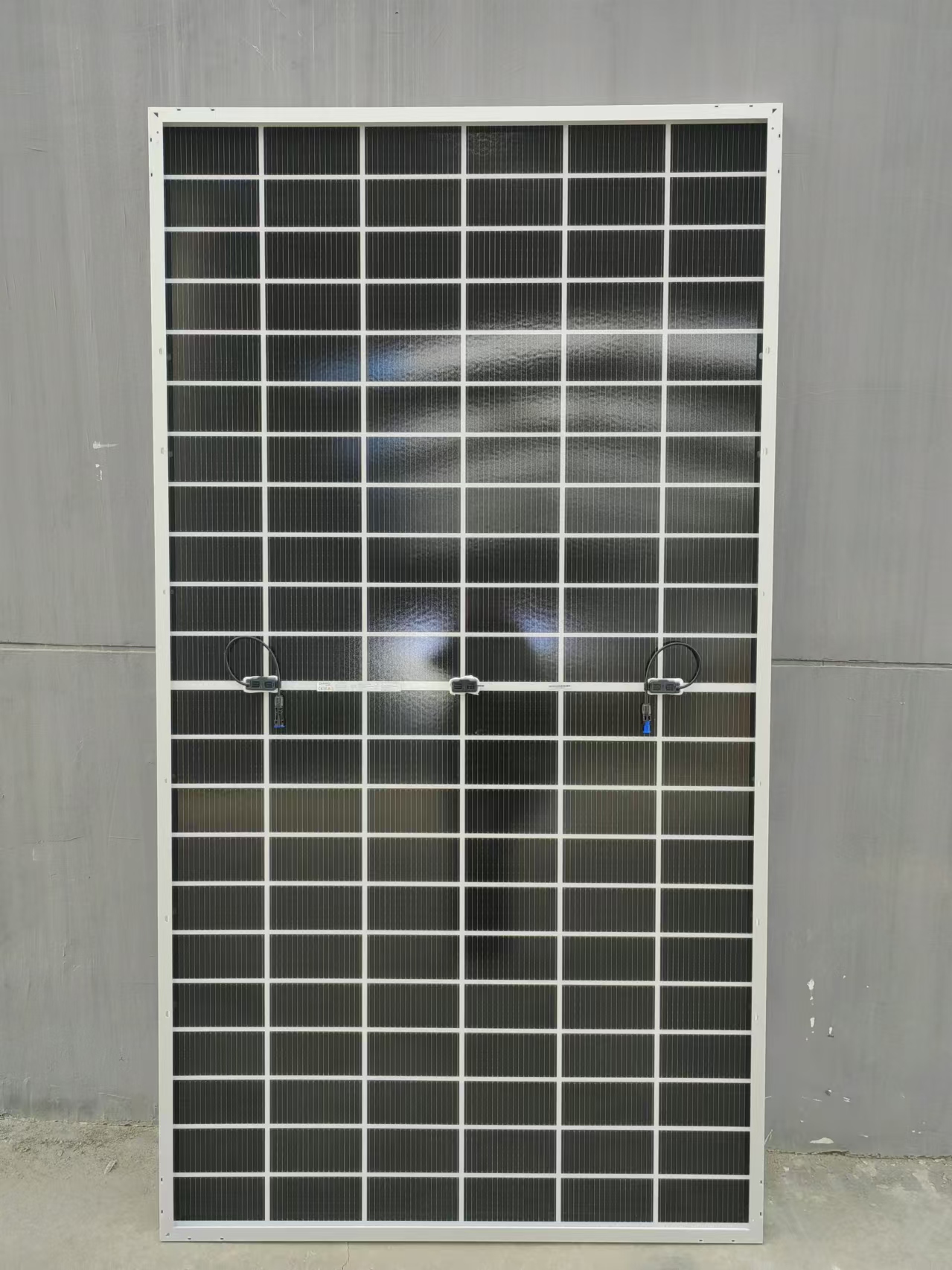 Limit Çatı için Yüksek Güçlü 750W Güneş Paneli Bifacial Çift Cam Panel Güneş Enerjisi 700W 720W 